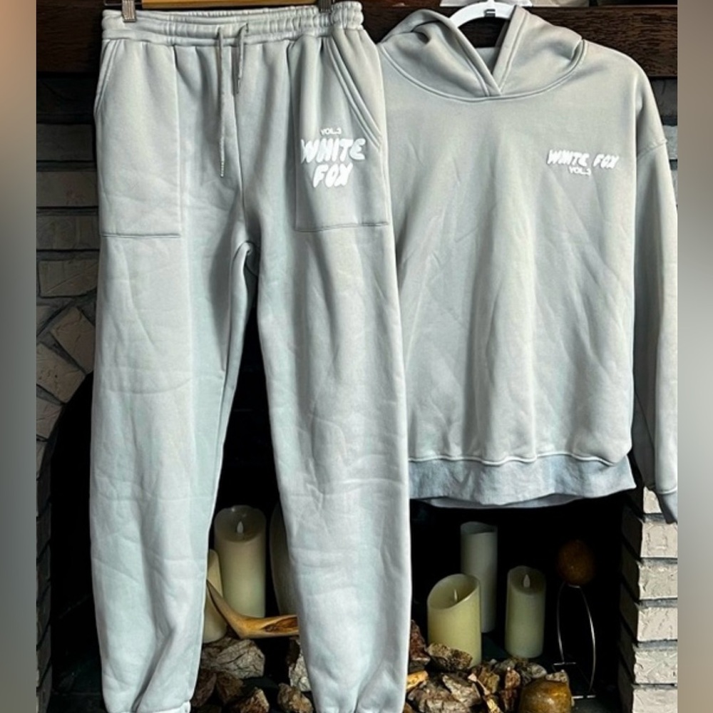 White Fox Volume 3 Coord. Set